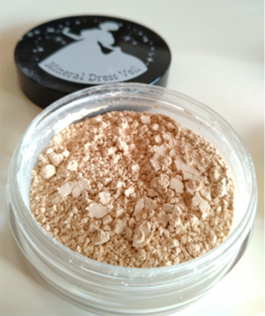 ミネラルドレスベール　粉の写真